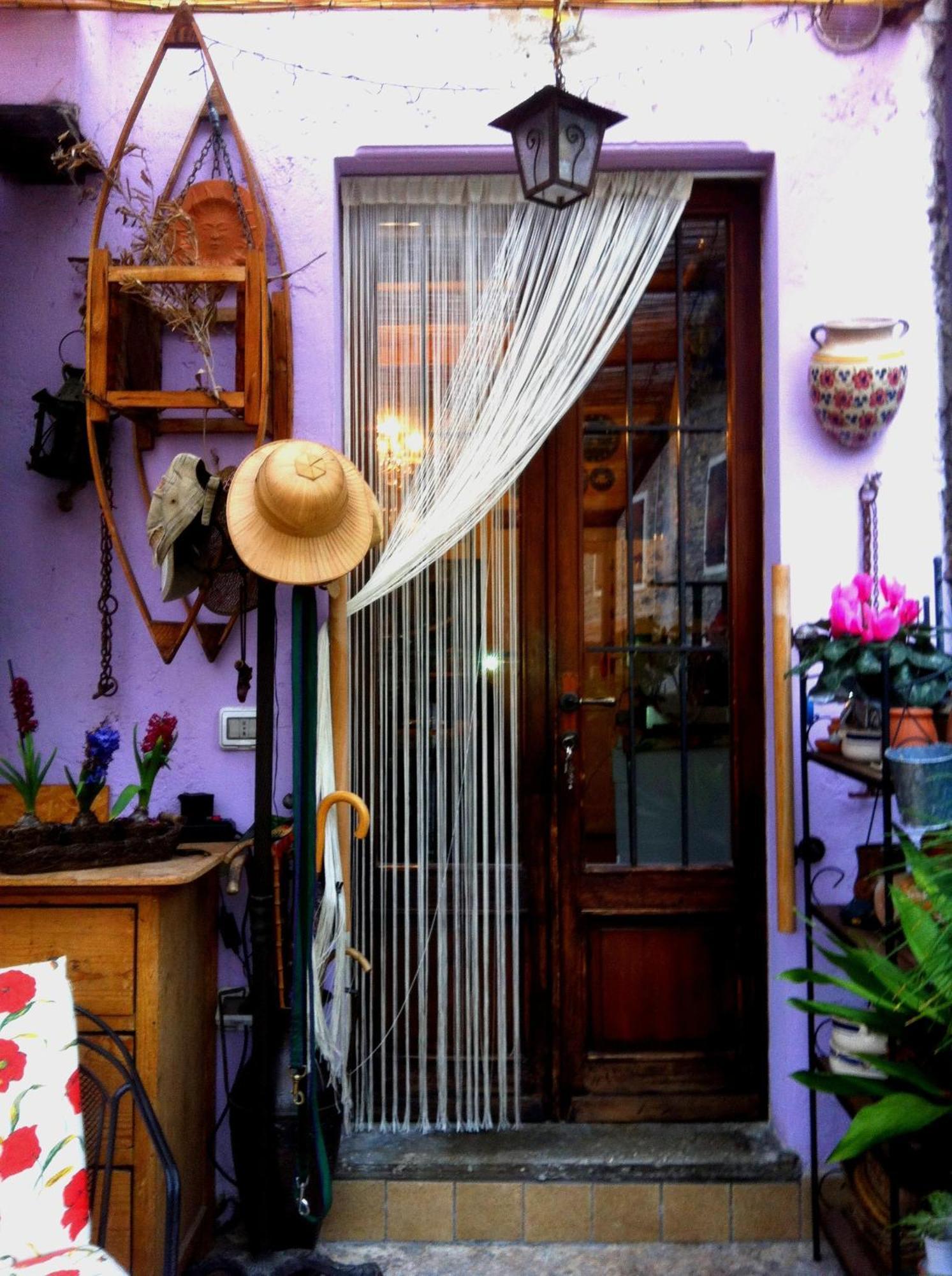 카스텔누보델가다 A Casa Di Susi B&B 외부 사진
