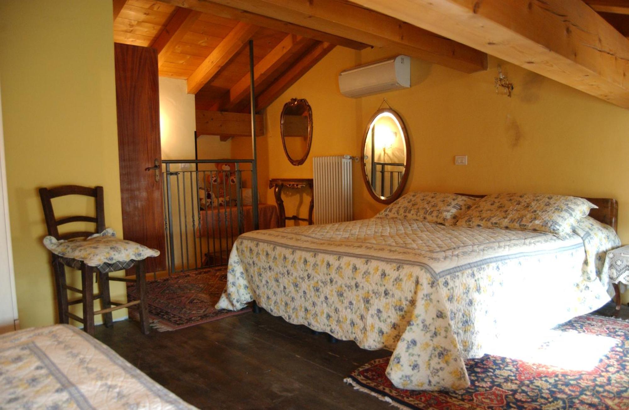 카스텔누보델가다 A Casa Di Susi B&B 외부 사진