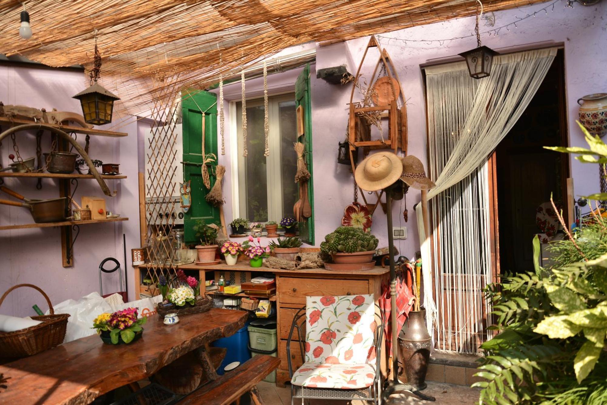 카스텔누보델가다 A Casa Di Susi B&B 외부 사진